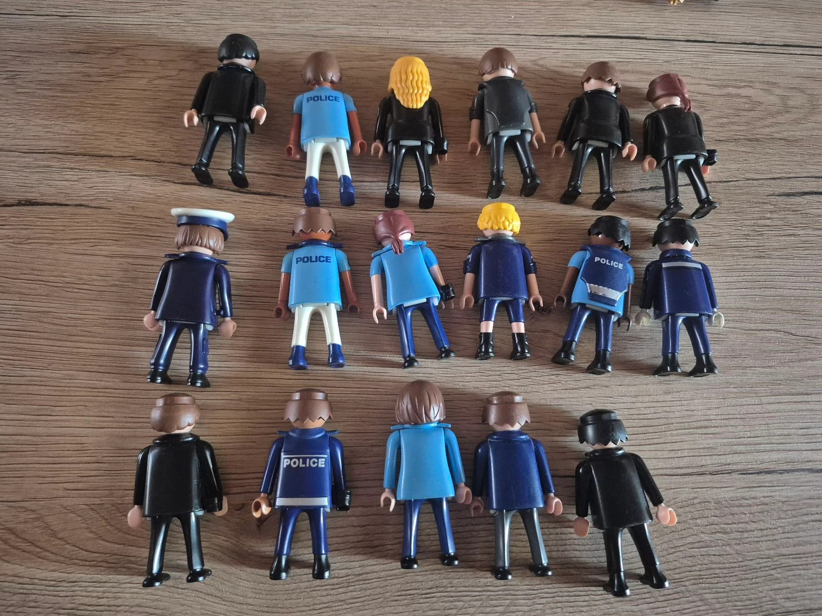 Lote de 17 policías playmobil – photo 2